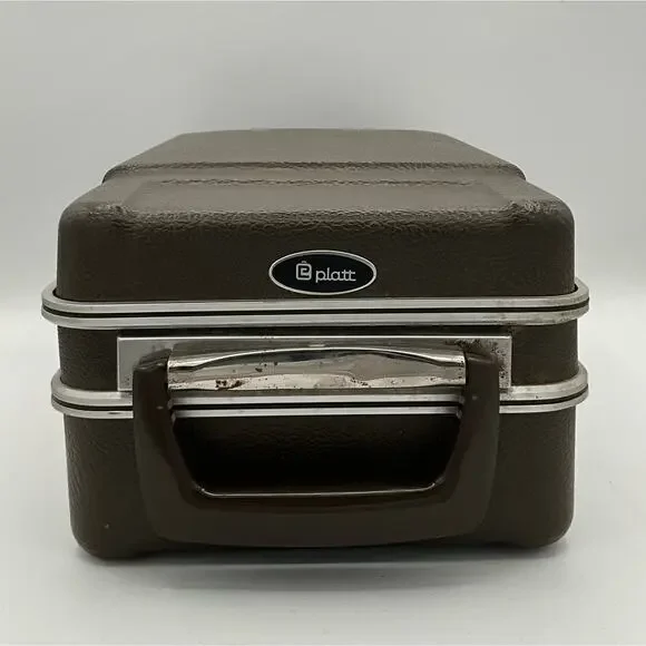 Platt Travel Bar Case Set includes key and most accessories - Picture 10 of 11